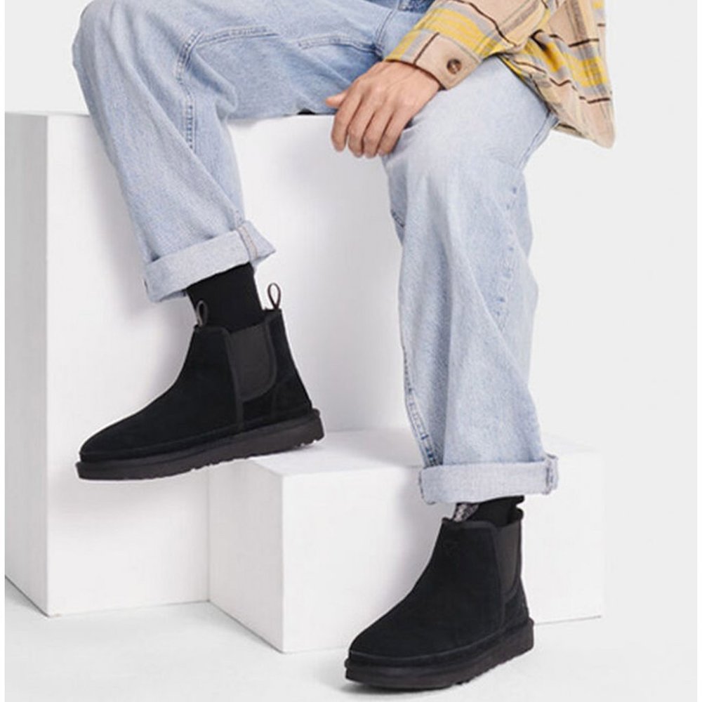 🎁 UGG Men's Neumel Chelsea Boots - Picture 1 of 8